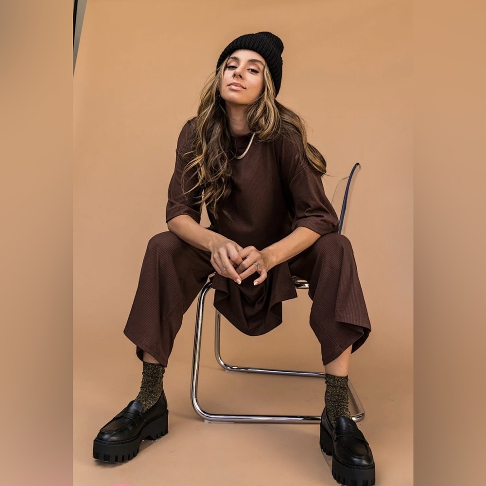 LALA ORIGINAL Dressed in LALA Lex Ribbed Playsuit in Mocha Jumpsuit Set (S) - Picture 15 of 17